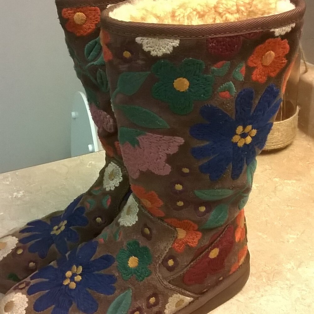 UGG Wahine Limited Edition Boot 7